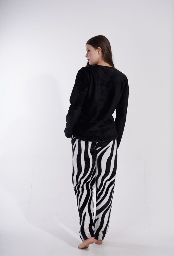 Pijamale dama soft & pure, Vienetta, model Black & White, cocolino, buzunare, negru - imagine 2