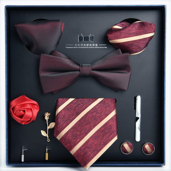 Set elegant 8 piese, MENZ®, model Gift, cravata, ac cravata, papion, 2 batiste, butoni, ornamente rever, visiniu/bej