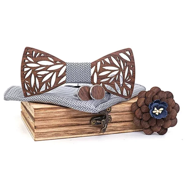 Set papion barbatesc elegant din lemn MENZ®, model Elegant Wood, cu batista galbena, butoni si brosa, intr-o cutie de lemn, cadoul ideal pentru nunta, aniversare sau ocazii speciale, gri