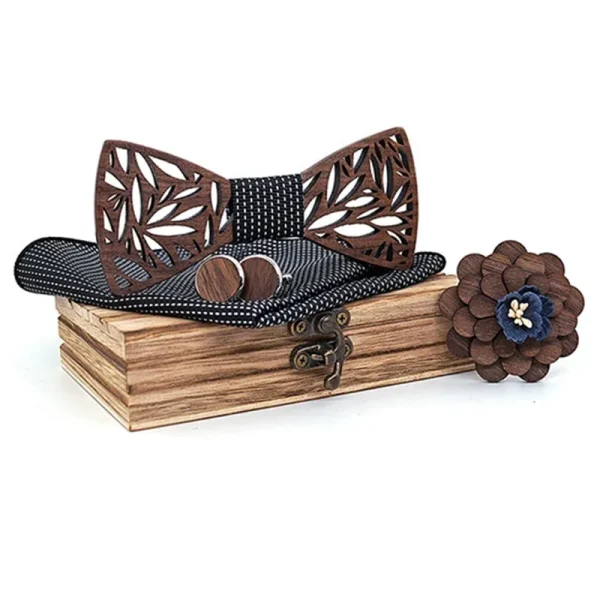 Set papion barbatesc elegant din lemn MENZ®, model Elegant Wood, cu batista galbena, butoni si brosa, intr-o cutie de lemn, cadoul ideal pentru nunta, aniversare sau ocazii speciale, negru